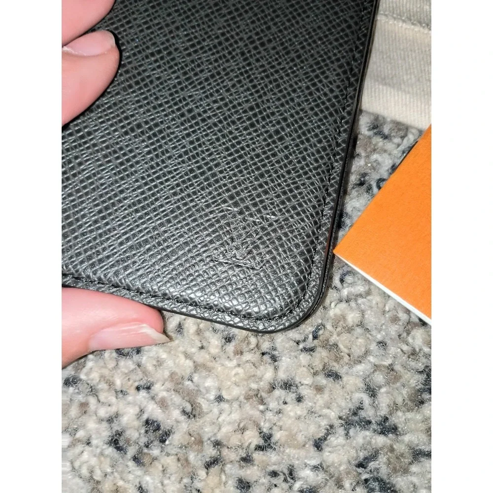 Authentic Louis Vuitton Iphone 7 Follo Taiga‎ Ardoi M63407 Personalized R.S 2017